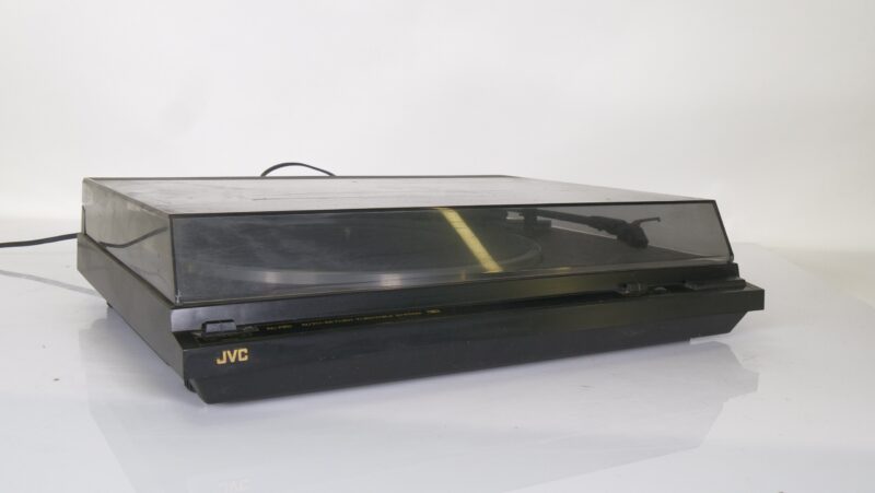 JVC AL-A151 Auto-Return Platenspeler met Stofkap - Afbeelding 2