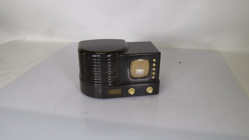 Spirit of St. Louis Art Deco radio – zwart bakeliet, decoratief vintage design