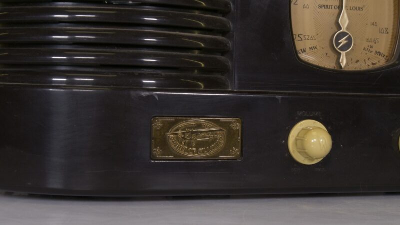 Spirit of St. Louis Art Deco radio – zwart bakeliet, decoratief vintage design - Afbeelding 3