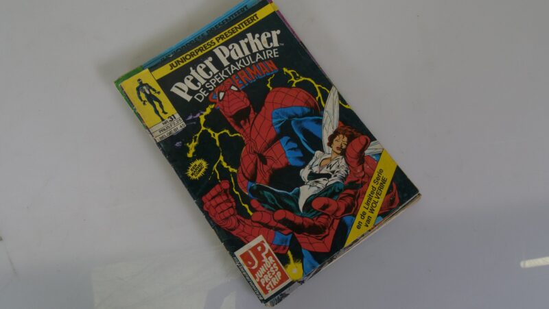 Set van 18 Junior Press “De Spectaculaire Spiderman” strips (Nederlandstalig, jaren ’80–’90) - Afbeelding 11