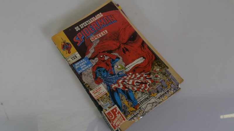 Set van 18 Junior Press “De Spectaculaire Spiderman” strips (Nederlandstalig, jaren ’80–’90) - Afbeelding 10