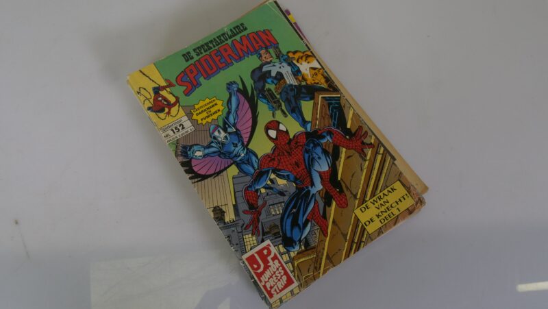 Set van 18 Junior Press “De Spectaculaire Spiderman” strips (Nederlandstalig, jaren ’80–’90) - Afbeelding 6