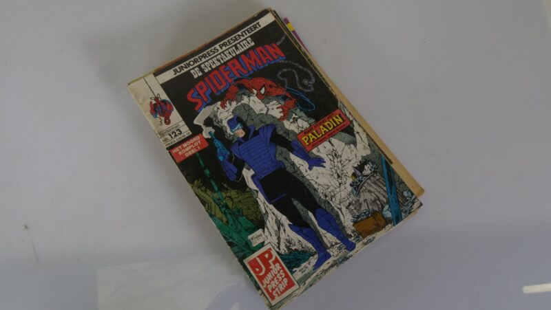 Set van 18 Junior Press “De Spectaculaire Spiderman” strips (Nederlandstalig, jaren ’80–’90) - Afbeelding 3