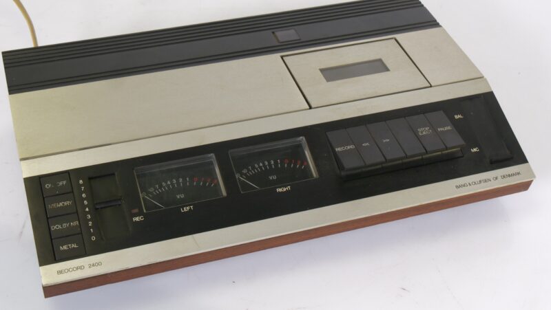 Bang & Olufsen Beocord 2400 cassettedeck – werkend vintage Deens design jaren ’70