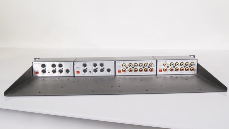Extron Versa Tools MDA 5SV / MDA 5A RCA – audio/video distribution amplifiers (rack set, 4 stuks) - Afbeelding 5