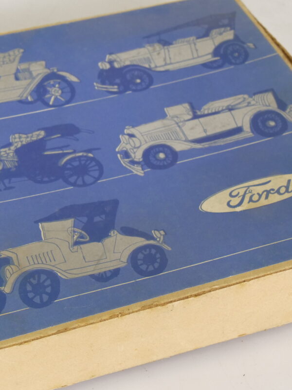 Ford Cabriolet 1932 bord Royal Goedewaagen Gouda