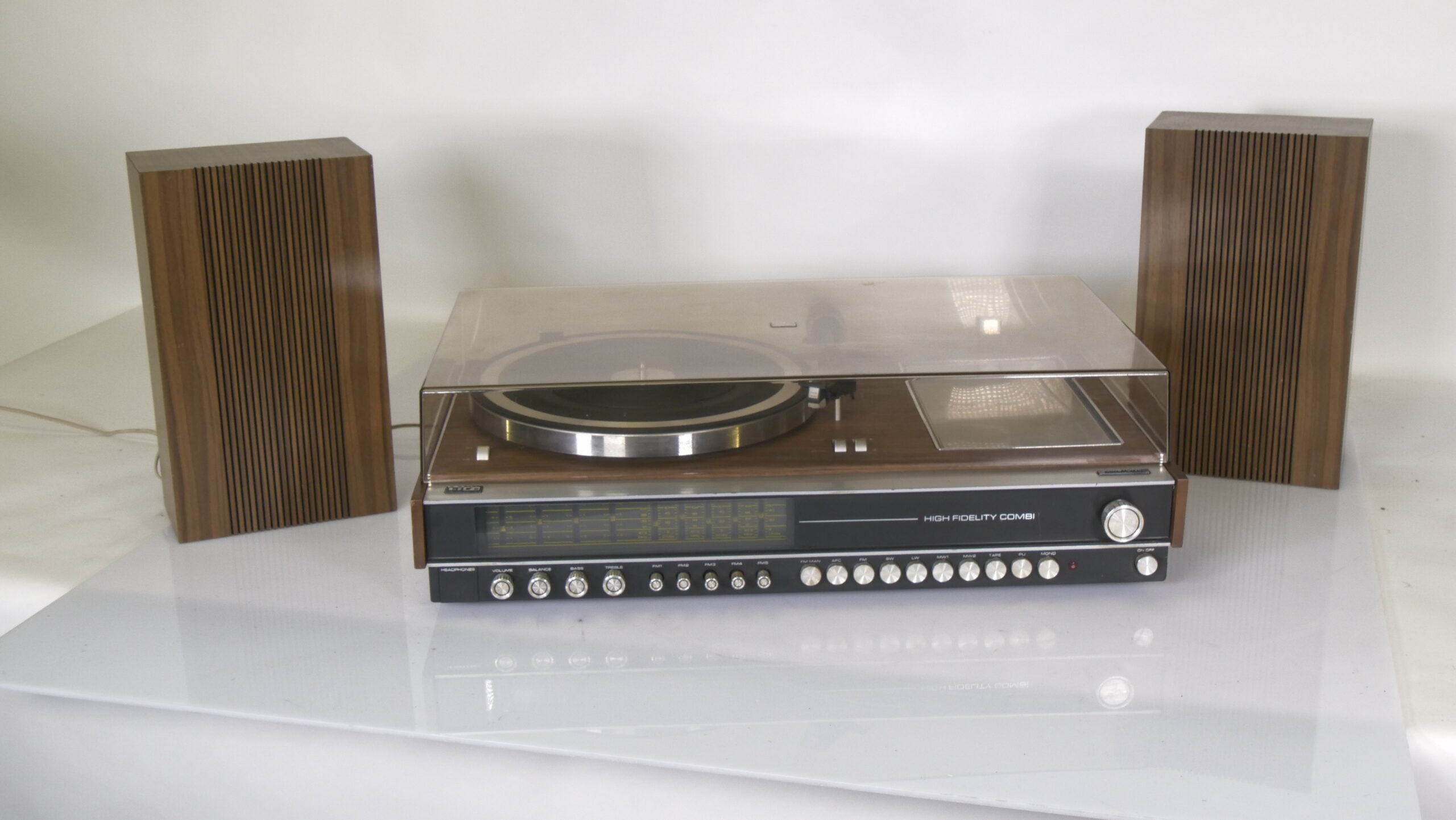 Aristona High Fidelity Combi platenspeler-radio set - Afbeelding 3