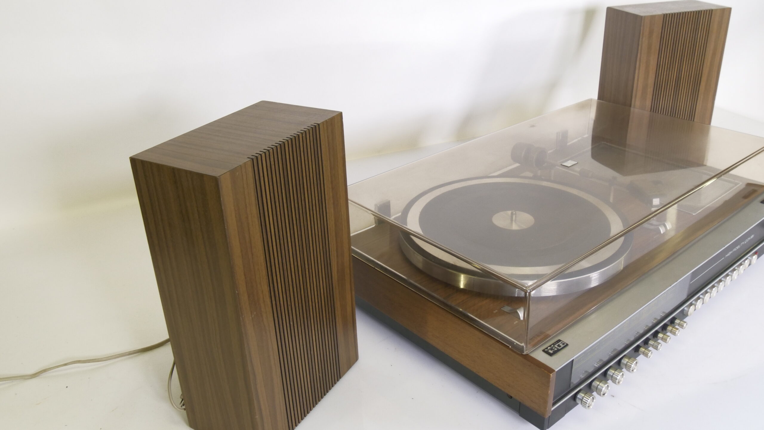 Aristona High Fidelity Combi platenspeler-radio set - Afbeelding 5