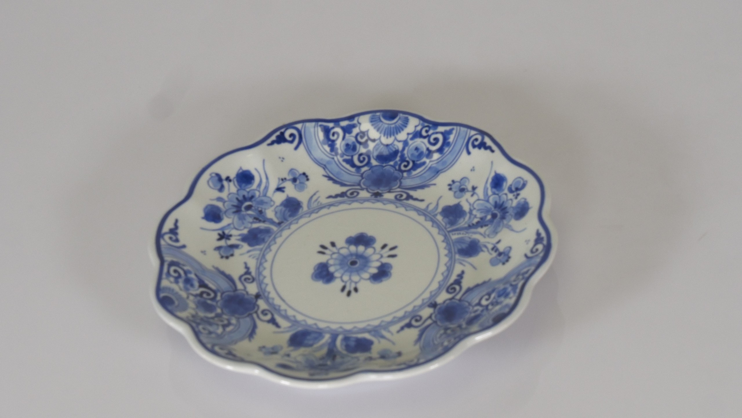 Handbeschilderde Delfts Blauw sier-/wand schaal