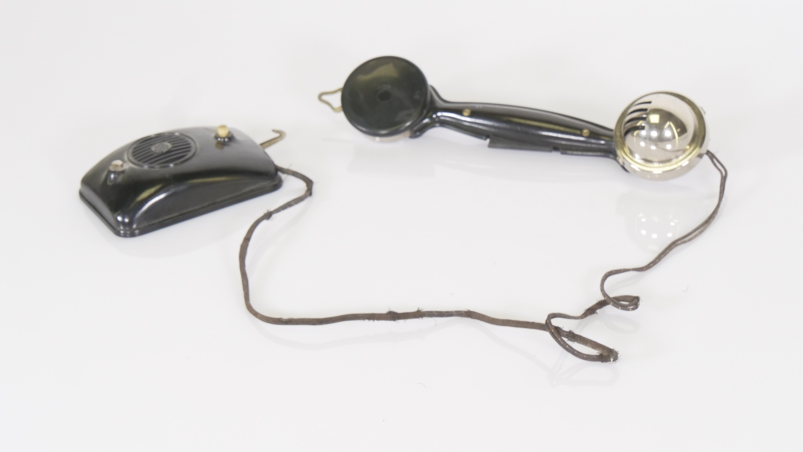 Vintage intercom / huistelefoon bakeliet jaren 40