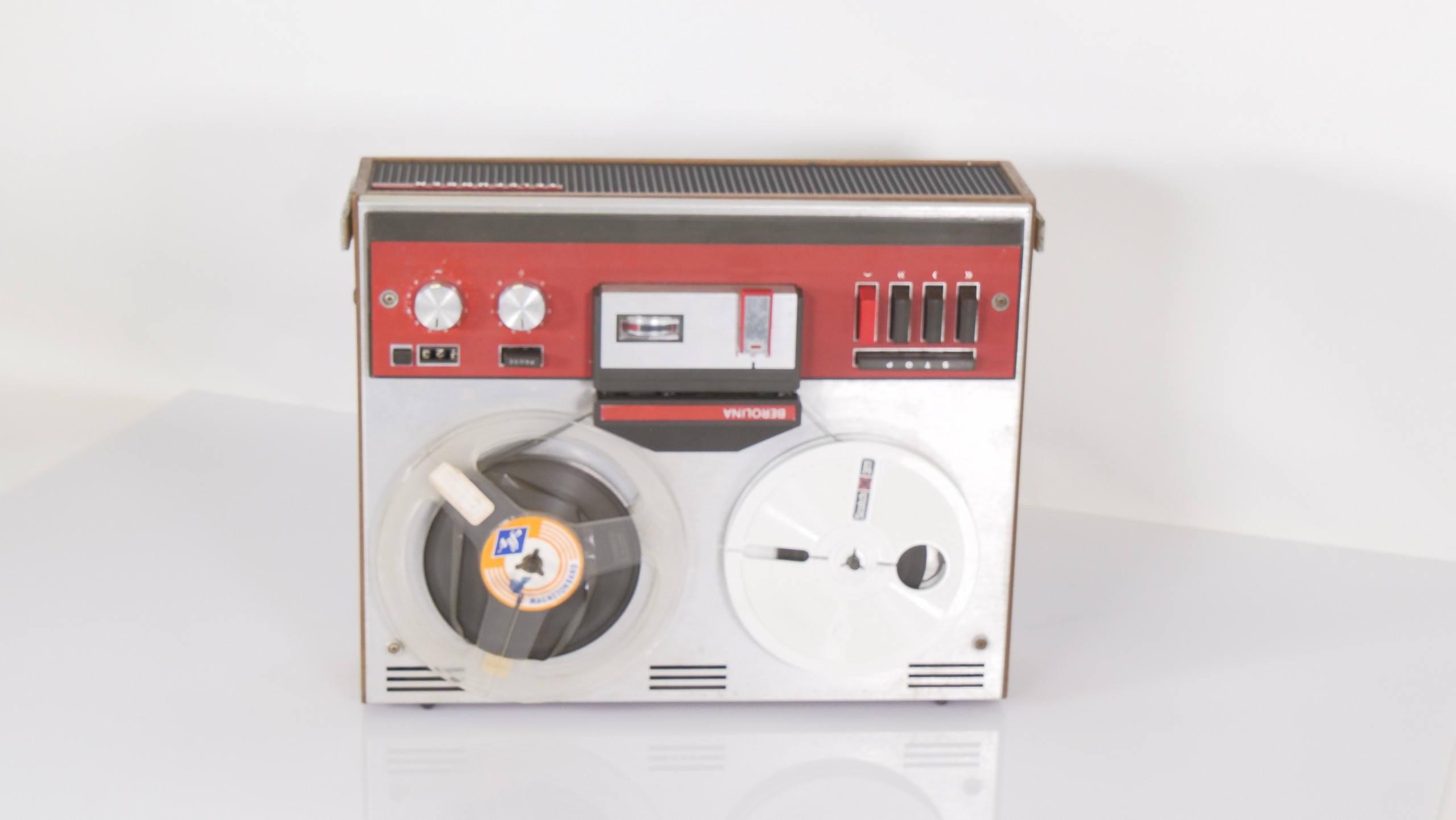 Telefunken Berolina M bandrecorder (werkt, speelt niet)